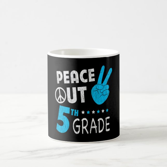 Mug Paix dehors 5e année Dernier jour d'école Élève (Centre)