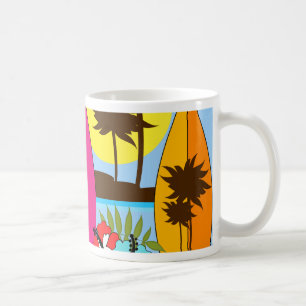 Mug Palmier surfant de planches de surf de plage