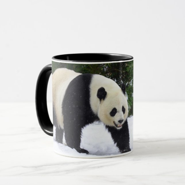 Mug Pandas géants de Smithsonien | dans la neige (Devant gauche)
