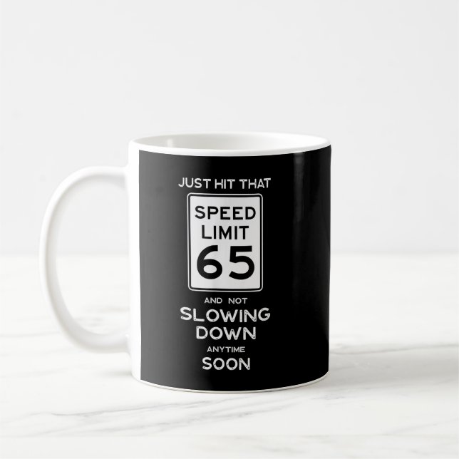 Mug Panneau de Limite de Vitesse pour les 65 Ans Mécan (Gauche)