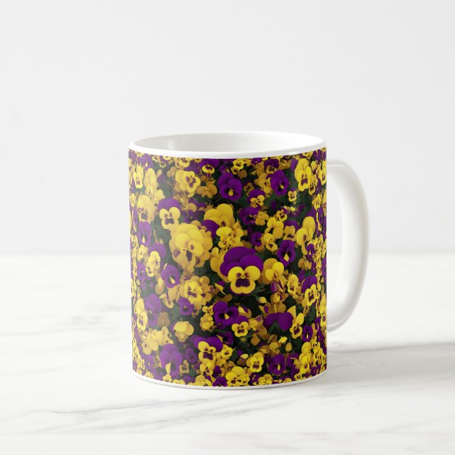 Mug Pansies jaune et violet (Devant droit)