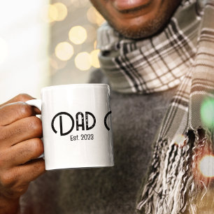 Mug Papa a établi le texte grunge année nouvelle papa