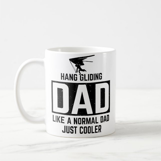 Mug Papa deltaplane comme un papa normal mais en plus  (Gauche)
