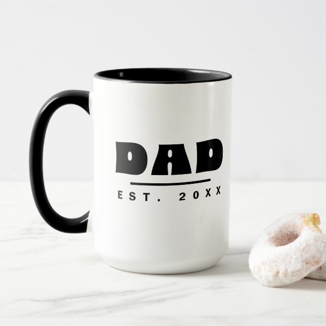 Mug PAPA Établ. 20XX Typographie Moderne Noir & Blanc (Avec donut)