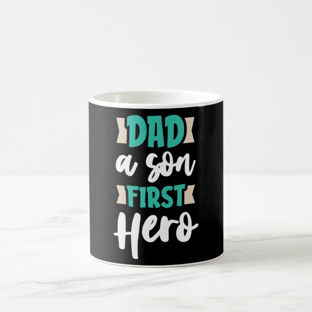 Mug Papa un fils Premier héros (Centre)