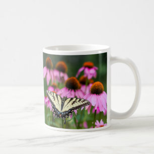 Mug Papillon à queue épaisse de tigre orientale sur le
