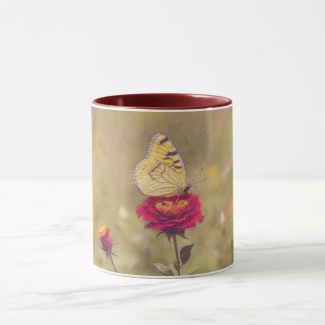 Mug Papillon jaune lors d'une Coupe d'Art Rouge Rose M (Centre)