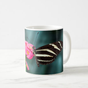Mug Papillon sur photographie de fleur rose