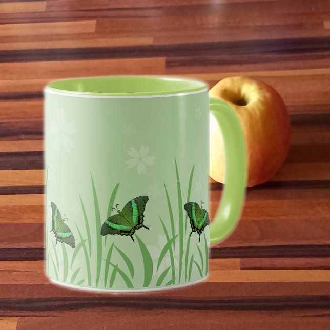 Mug Papillon vert sur vert clair - romantique (Créateur téléchargé)