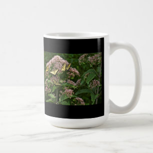 Mug Papillons à queue de tigre sur Joe Pye Weed