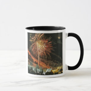 Mug Parade aux flambeaux et feux d'artifice en hiver