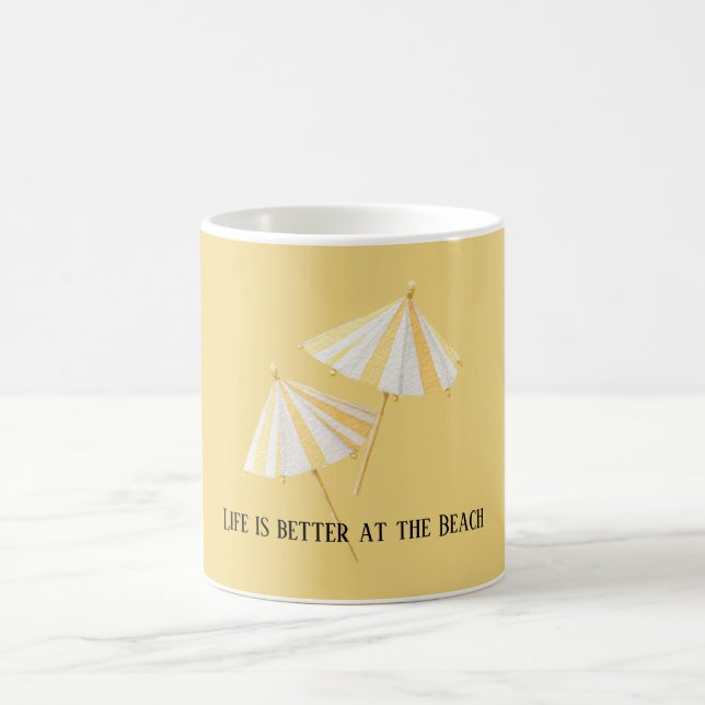 Mug Parasols de plage jaunes blancs (Centre)