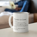 Mug Partenaire Dans Crime Photo Boyfriend Cadeau<br><div class="desc">Partner-in-Crime : Définition : Le complice de toutes les aventures de la vie, conspirant pour faire chaque jour un chapitre passionnant de notre histoire partagée. Ajoutez vos noms et toute autre personnalisation au texte de cette tasse personnalisée pour votre petit ami. Vous pouvez changer chaque mot de texte et le...</div>