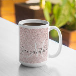 Mug Parties scintillant rose moderne étincelles Nom pe<br><div class="desc">Présentez notre produit de Parties scintillant rose moderne Sparkles Personnalisé Name, disponible exclusivement sur Zazzle! Faites une déclaration élégante et personnalisée avec ce design époustouflant qui combine le charme de la parties scintillant rose avec une touche moderne. Que vous soyez à la recherche d'un cadeau ou d'un régal spécial, ce...</div>