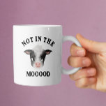 Mug Pas dans la vache Mooood Sassy<br><div class="desc">Conception amusante pour les amateurs de vaches et les fermiers avec l'aquarelle illustration d'une vache à bébé avec un texte qui dit "pas dans l'eau".</div>