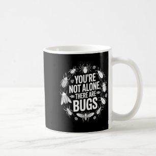 Mug Pas seul il y a des bugs humour insectes vintage