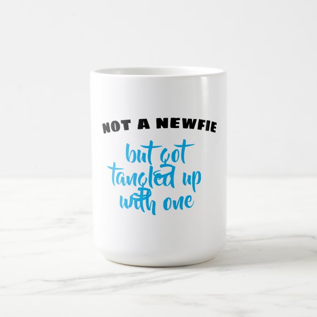 Mug Pas un Newfie mais obtient embrouillé avec un (Centre)