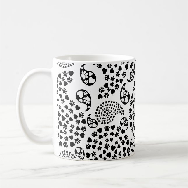 Mug Pattes de chien et cœurs noir et blanc Imprimé Pai (Gauche)