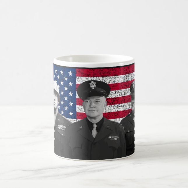 Mug Patton, Eisenhower, et Doolittle (Centre)