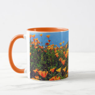 Mug Pavots de Californie couvrant un flanc de colline