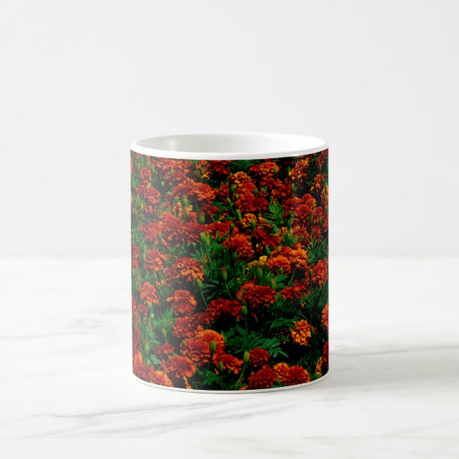 Mug Paysage de fleurs rouges orange (Centre)