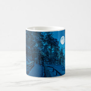 Mug Paysage d'hiver avec pinède enneigée