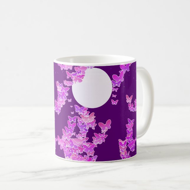 Mug Paysage lunaire avec papillons - orchidée, améthys (Devant droit)