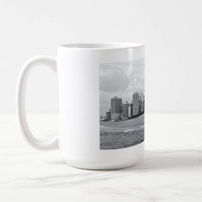 Mug Paysage urbain en noir et blanc (Gauche)