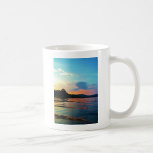 Mug Pêche et coucher de soleil sur le lac de montagne