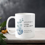 Mug Père de la Groom Eucalyptus Mariage de verdure<br><div class="desc">Tasse à café personnalisée pour vous permettre de customiser avec le nom de n'importe qui dans votre soirée de mariage. Vous pouvez également ajouter les noms de la mariée et du marié ainsi que la date du mariage. Ce design délicat a un flot d'eucalyptus feuilles sur un lave aquarelle avec...</div>