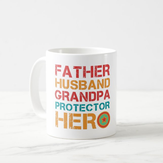 MUG PÈRE MARI GRANDPA PROTECTOR HERO (Devant gauche)
