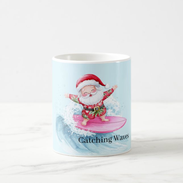 Mug Père Noël surfant en train d'attraper une vague (Centre)