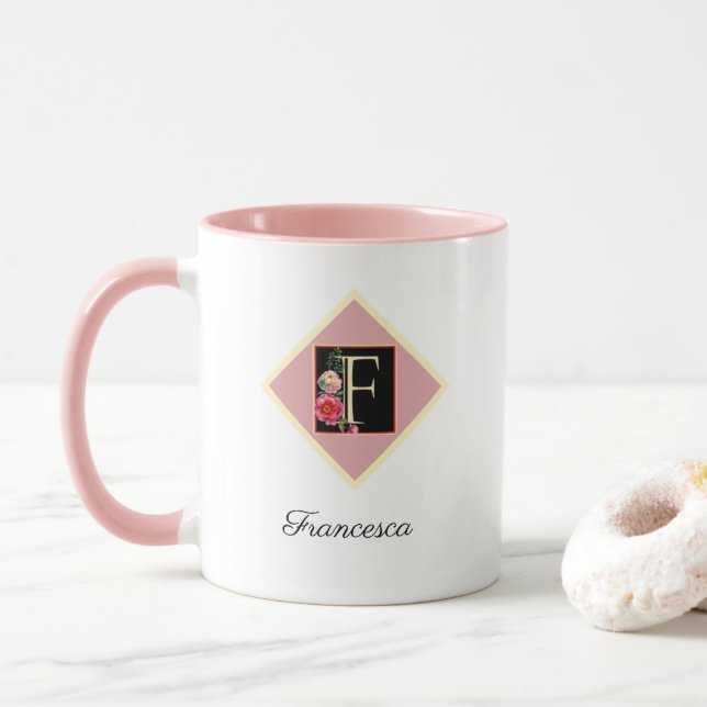 Mug personnalisé avec initiales Roses anciennes "F (Avec donut)