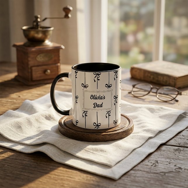 Mug personnalisé avec nom et rayure en forme d'arc (Créateur téléchargé)