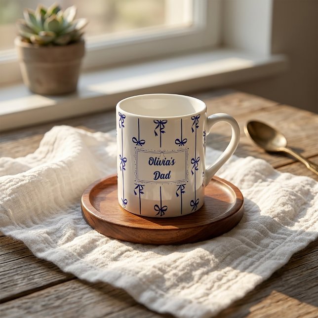 Mug personnalisé avec nom et rayure en forme d'arc (Créateur téléchargé)