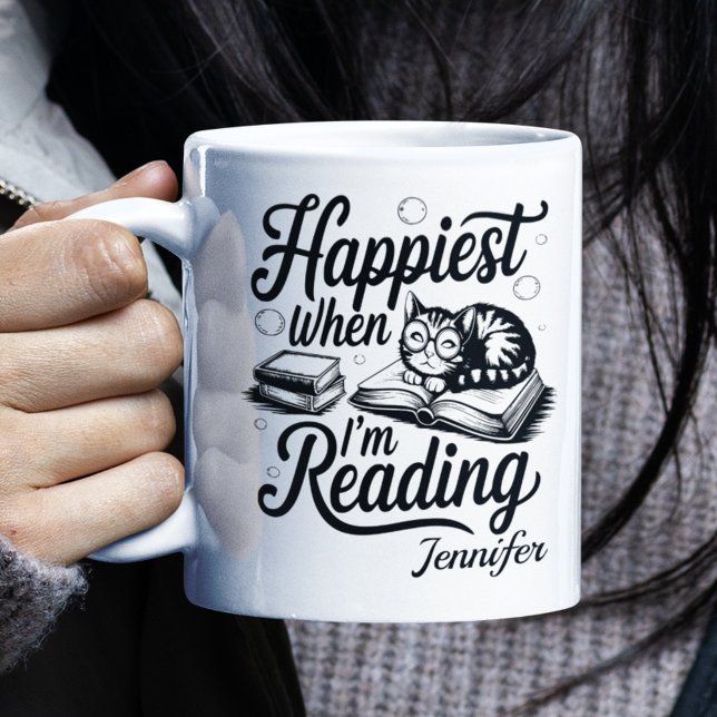 Mug Personnalisé Plus Heureux Quand Je Lis un Dévoreur (Happiest when I'm reading mug close up)