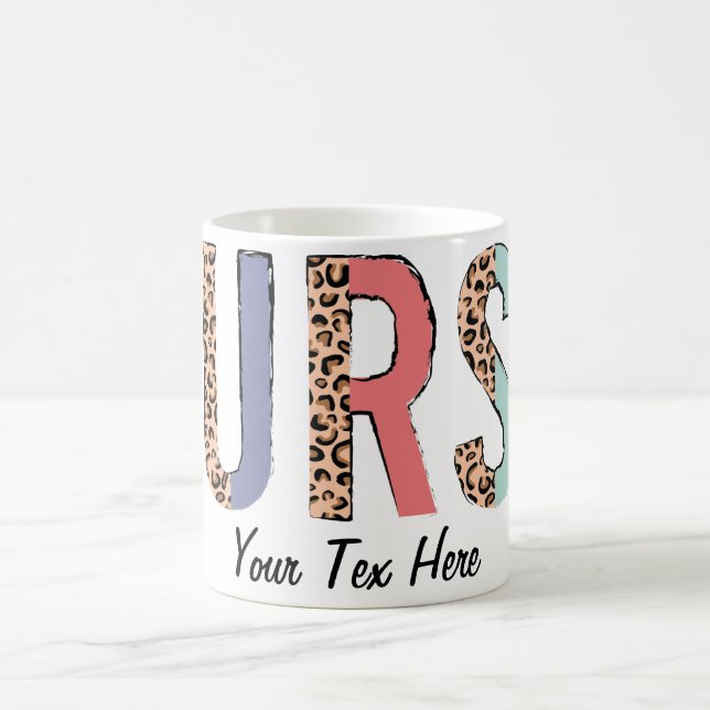 Mug Personnaliser l'infirmière de texte (Centre)