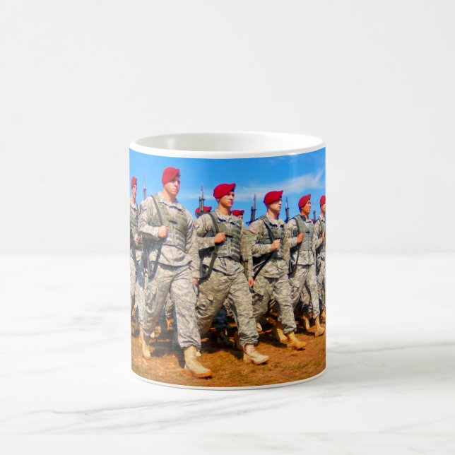MUG PERSONNEL AMÉRICAIN DE COMBAT (Centre)