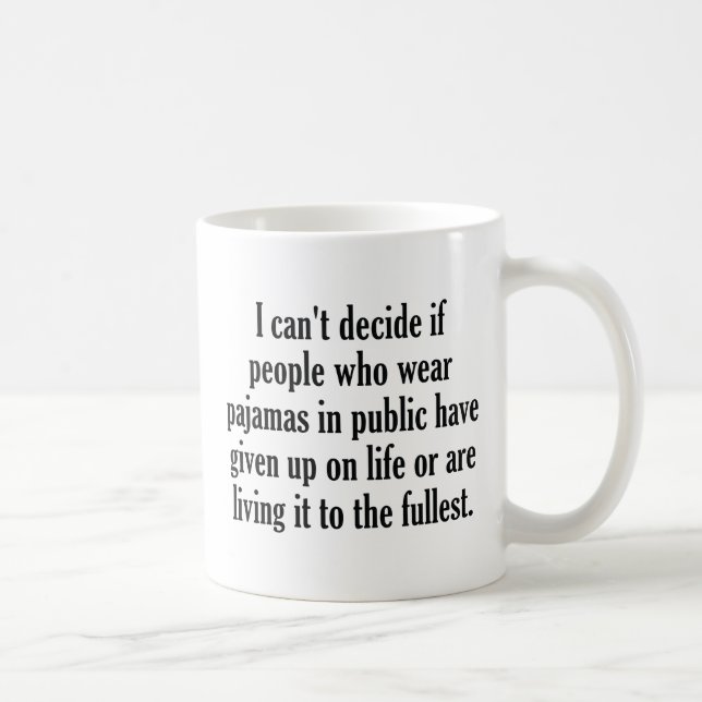Mug Personnes Qui Portent Des Pyjamas En Public (Droite)