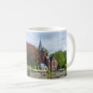 Mug Petit château près du lac à Bruges, Belgique