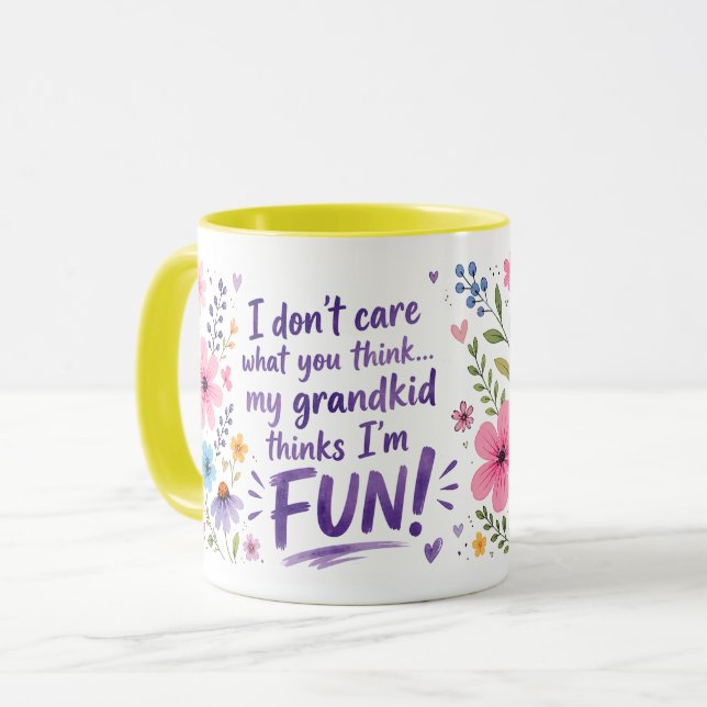 Mug Petit-enfant pense que je suis AMUSANT !  (Devant gauche)