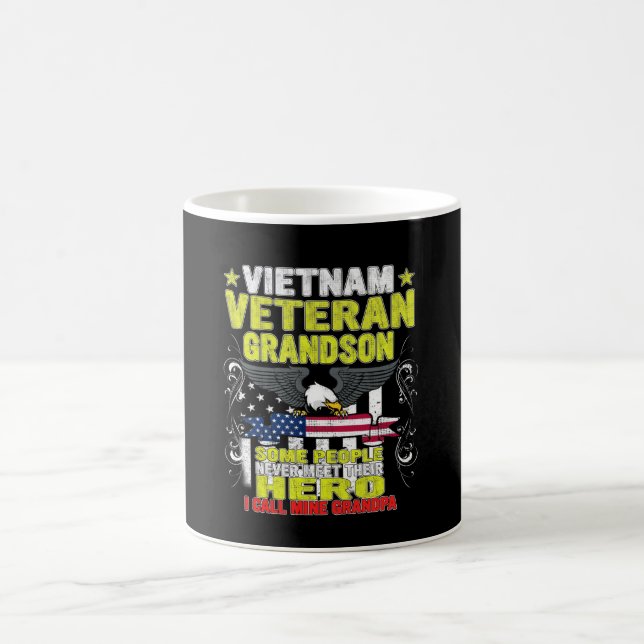 Mug petit-fils vétéran du vietnam (Centre)