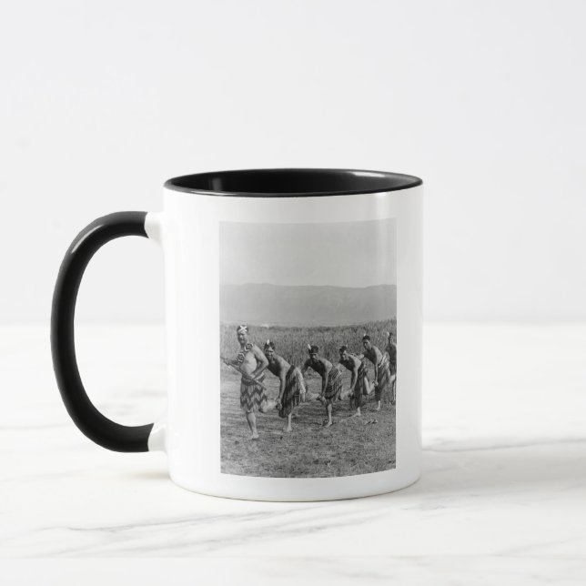 Mug Photo de danse de guerre maorie (Gauche)