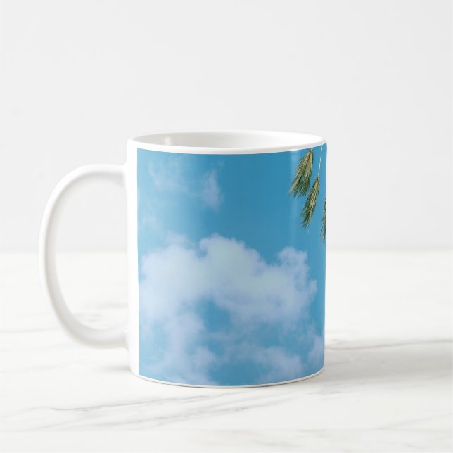 Mug Photo en angle bas de palmiers sous ciel bleu (Gauche)