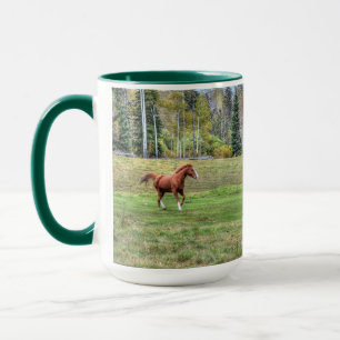 Mug Photo équine d'un amateur de chevaux sur un ranch