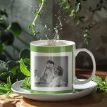 Mug Photo Famille Moderne Vert Simple Lovely Cadeau<br><div class="desc">Photo Famille Moderne Vert Simple Lovely Cadeau</div>