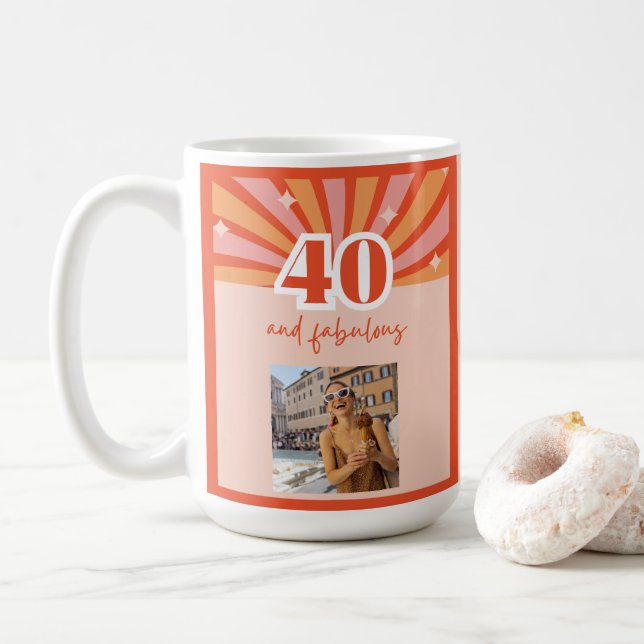 Mug Photo personnalisée 40 et fabuleux - pêche rétro b (Avec donut)