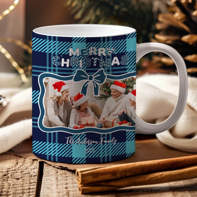 Mug Photo Retro Blue Plaid Whimsical Christmas  (Créateur téléchargé)