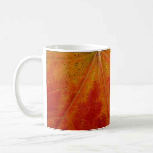 Mug Photographie abstraite de la feuille d'érable roug (Gauche)