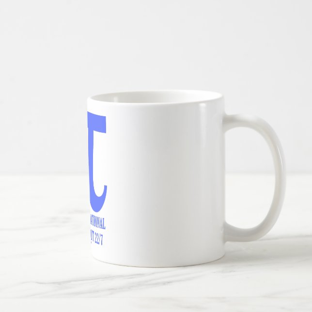 Mug Pi certainement non 22/7 probablement irrationnel (Droite)